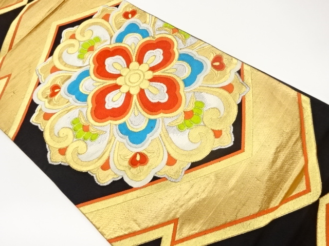 松皮菱に華紋模様織出し袋帯